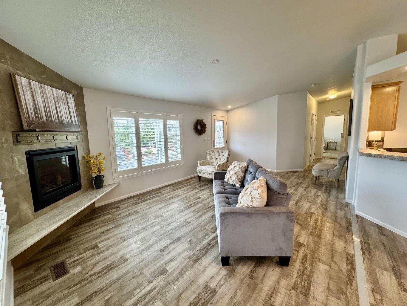 2379 Southwest Webster Road Grants Pass, OR 97526 - Photo 8 of 40 20250110013632038250000000-o