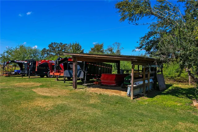 $350,000 | 11846 Prairie Hill Drive, Hearne, TX 77859