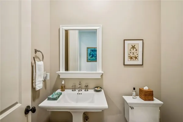 $1,999,000 | 2960 Castlewood Drive Northwest, Atlanta, GA 30327