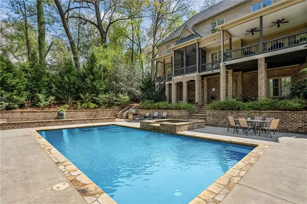 $1,999,000 | 2960 Castlewood Drive Northwest, Atlanta, GA 30327