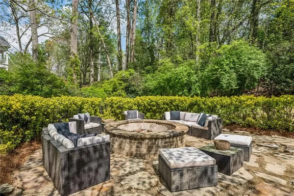 $1,999,000 | 2960 Castlewood Drive Northwest, Atlanta, GA 30327