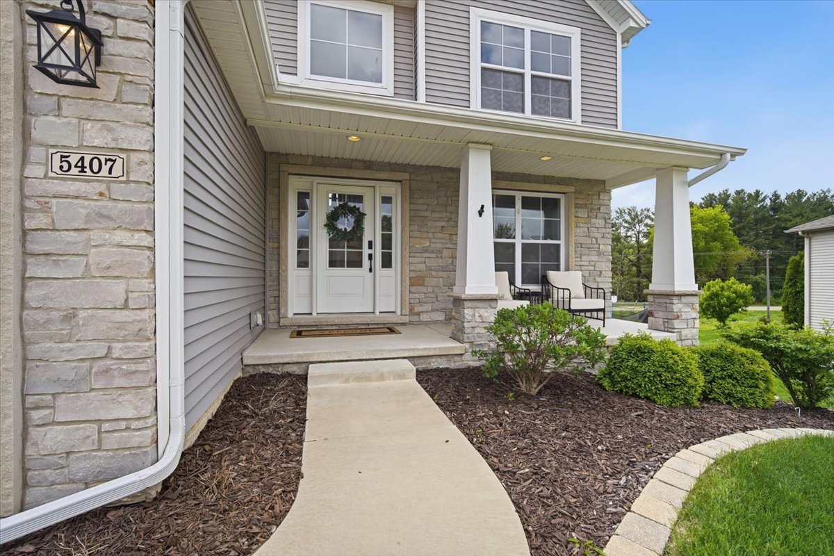 5407 Ferryman Road Bloomington, IL 61705 - Photo 2 of 61 Gallery Image 2