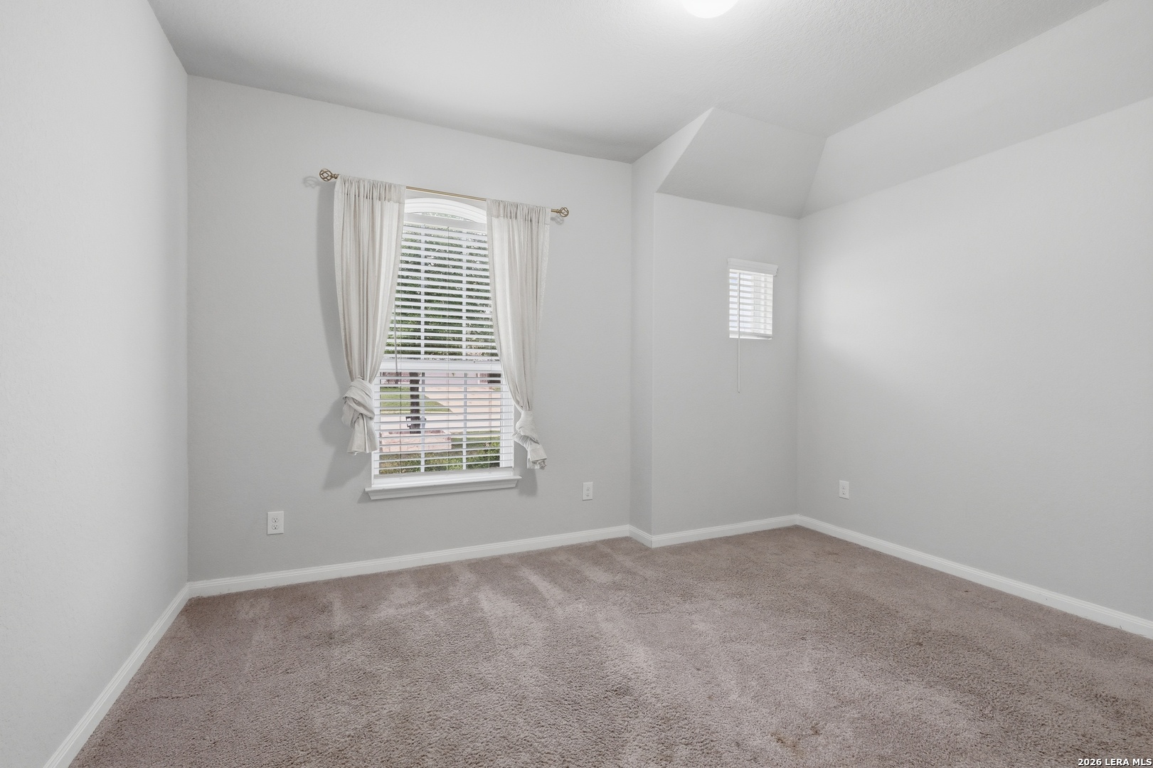 32125 Cardamom Way Bulverde, TX 78163 - Photo 19 of 32 an empty room with a window