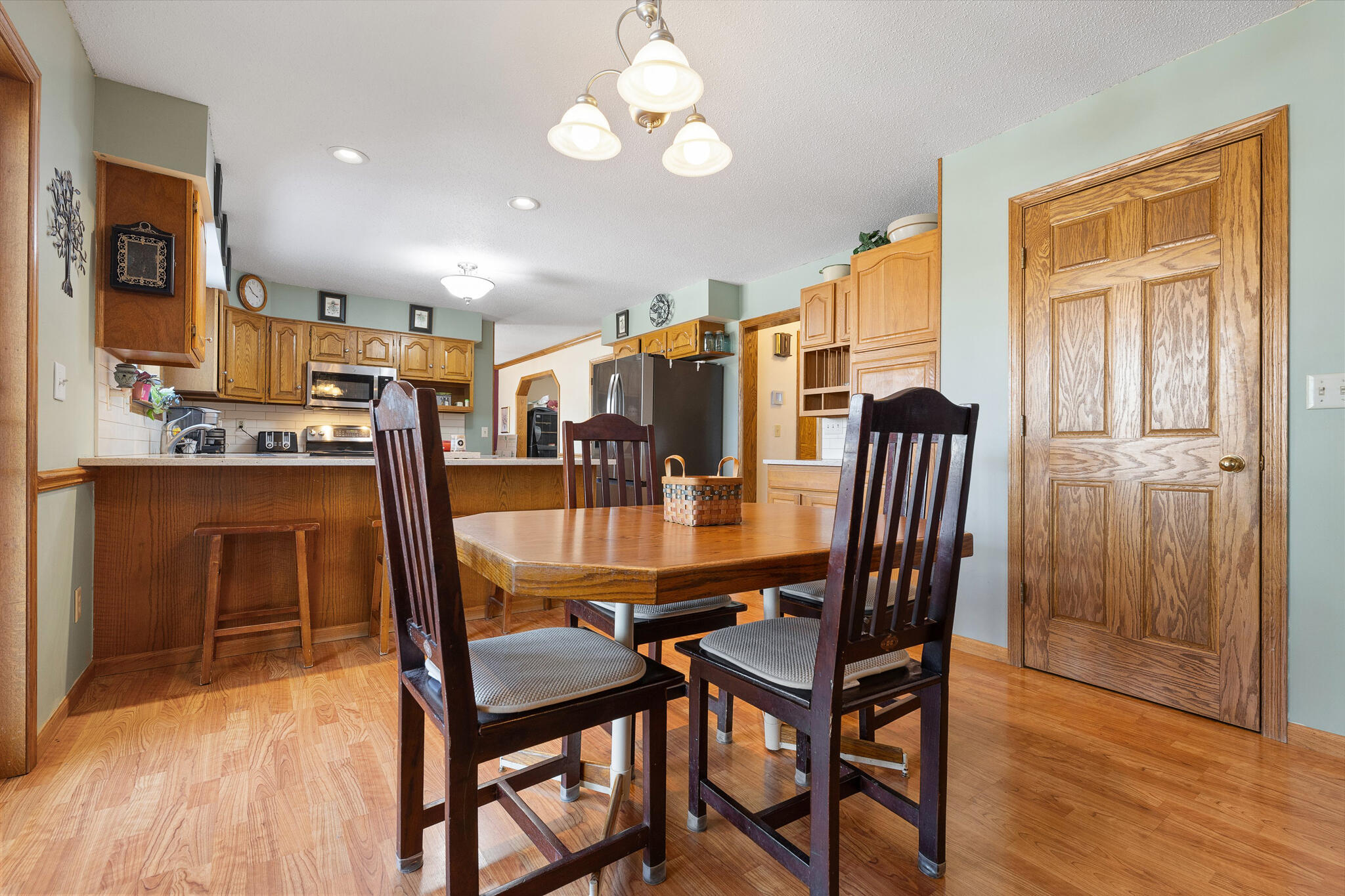 701 Park Ridge Place Onalaska, WI 54650 - Photo 9 of 24 8 DINING