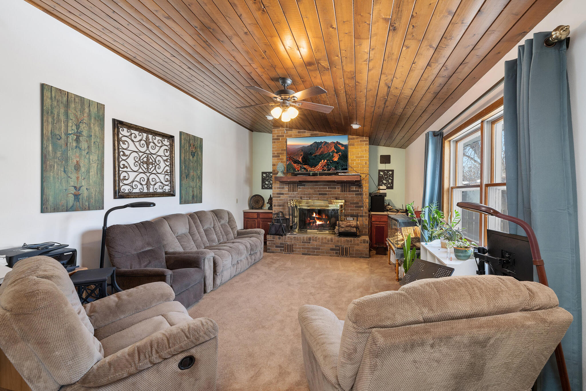 701 Park Ridge Place Onalaska, WI 54650 - Photo 9 of 24 9 LIVING ROOM
