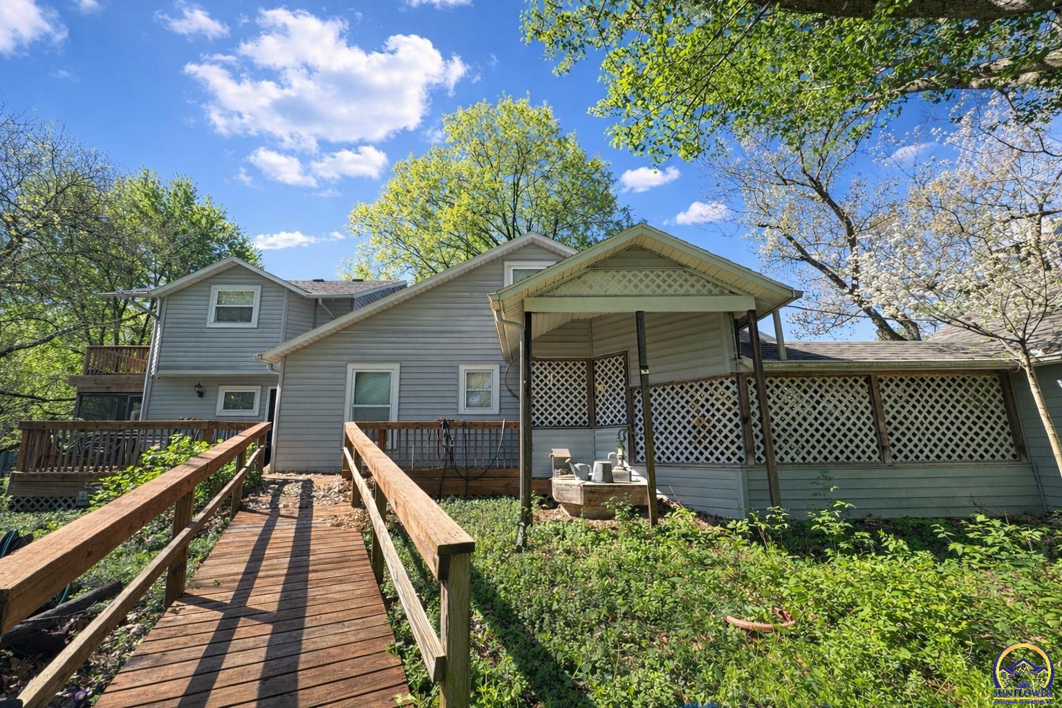 10020 Southwest Kingston Road Wakarusa, KS 66546 - Photo 2 of 34