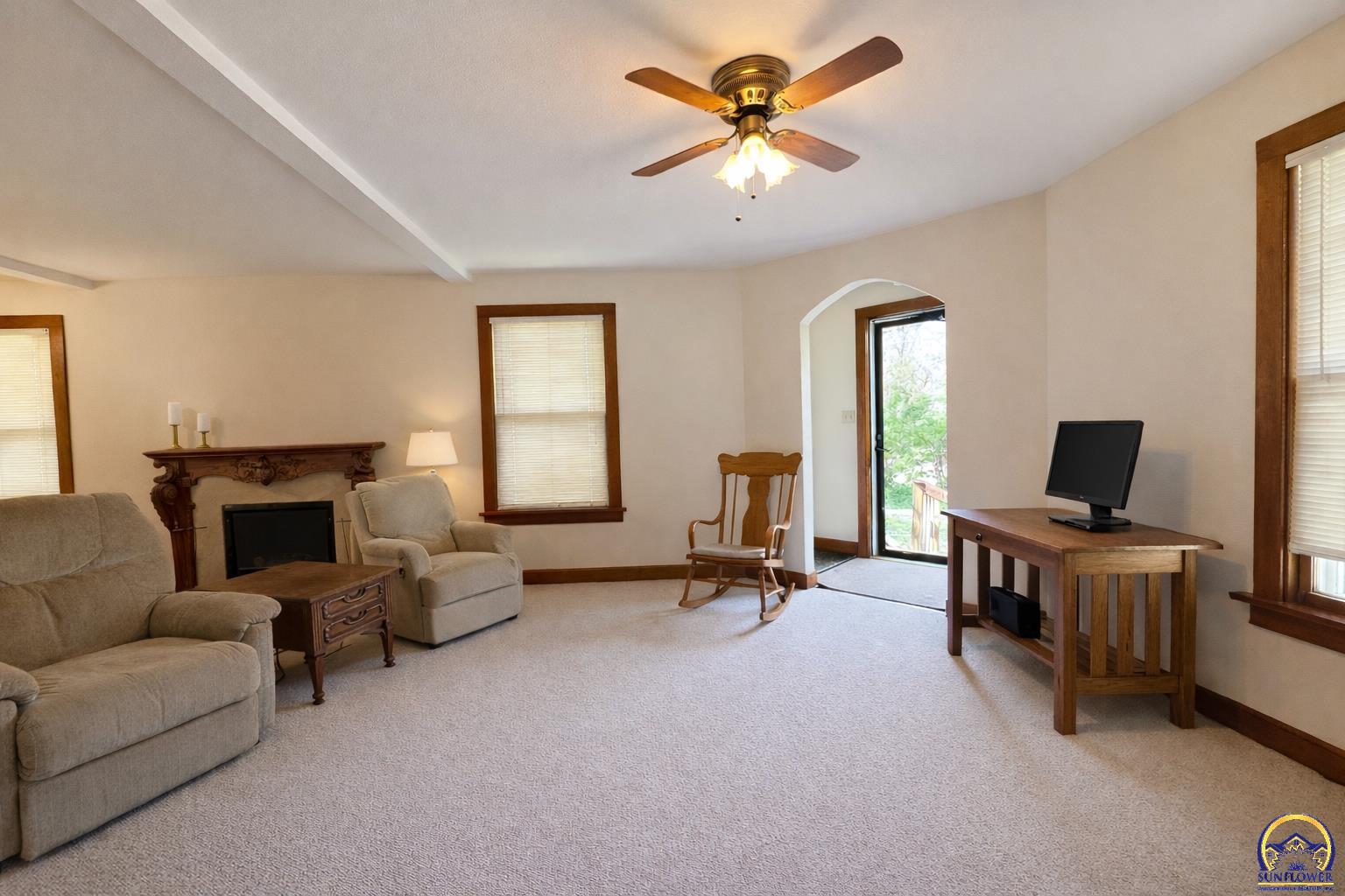 10020 Southwest Kingston Road Wakarusa, KS 66546 - Photo 7 of 34