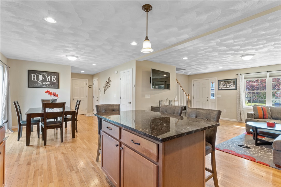 40 Potowomut Road Warwick, RI 02818 - Photo 11 of 47