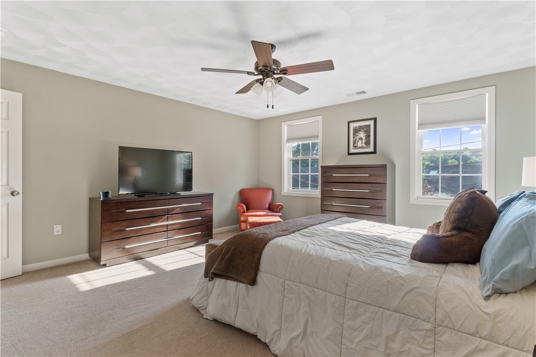 40 Potowomut Road Warwick, RI 02818 - Photo 23 of 47