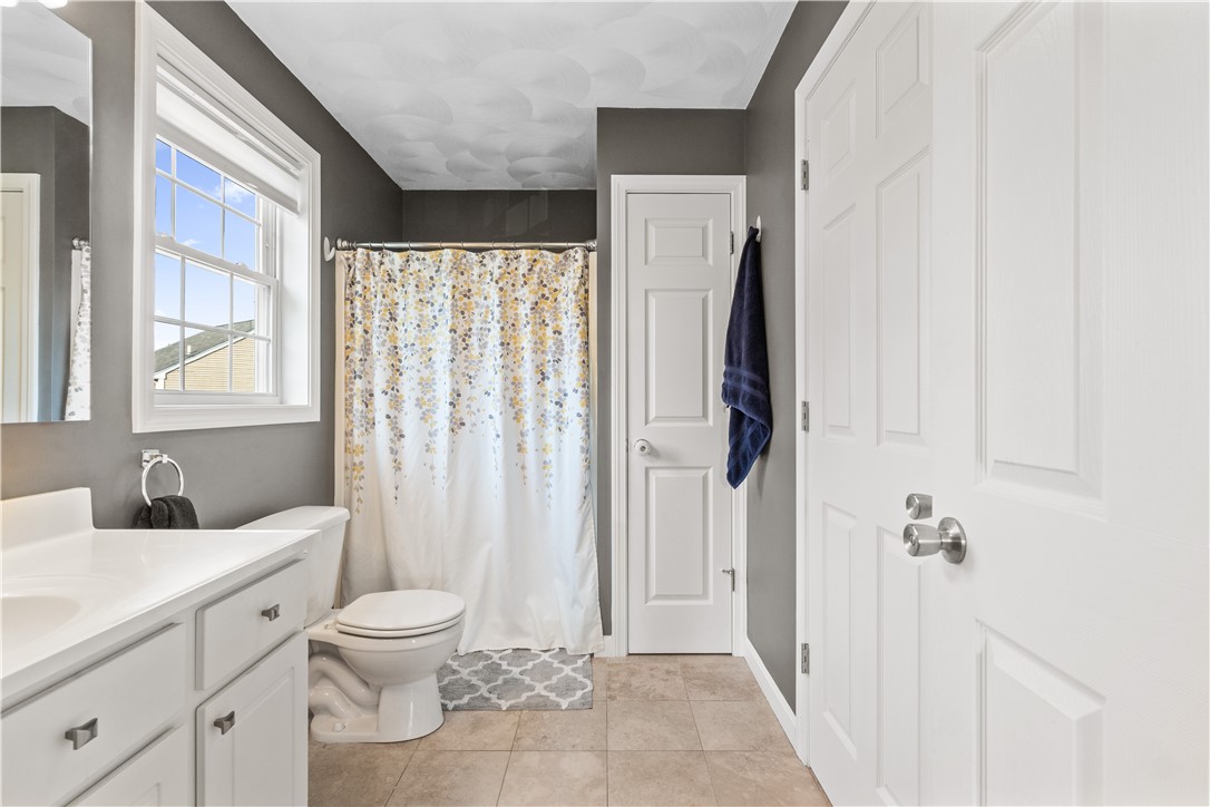 40 Potowomut Road Warwick, RI 02818 - Photo 24 of 47