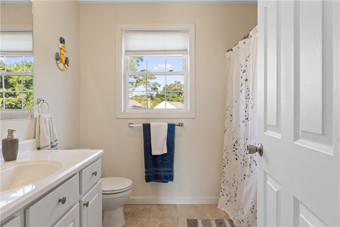 40 Potowomut Road Warwick, RI 02818 - Photo 32 of 47