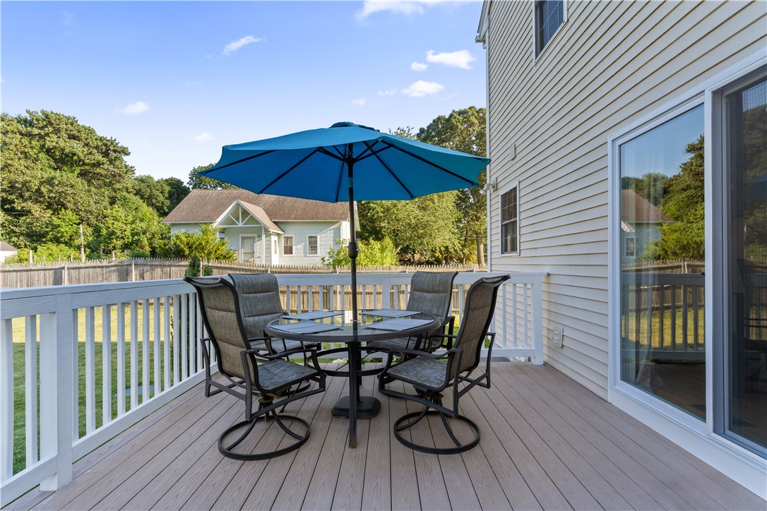 40 Potowomut Road Warwick, RI 02818 - Photo 39 of 47