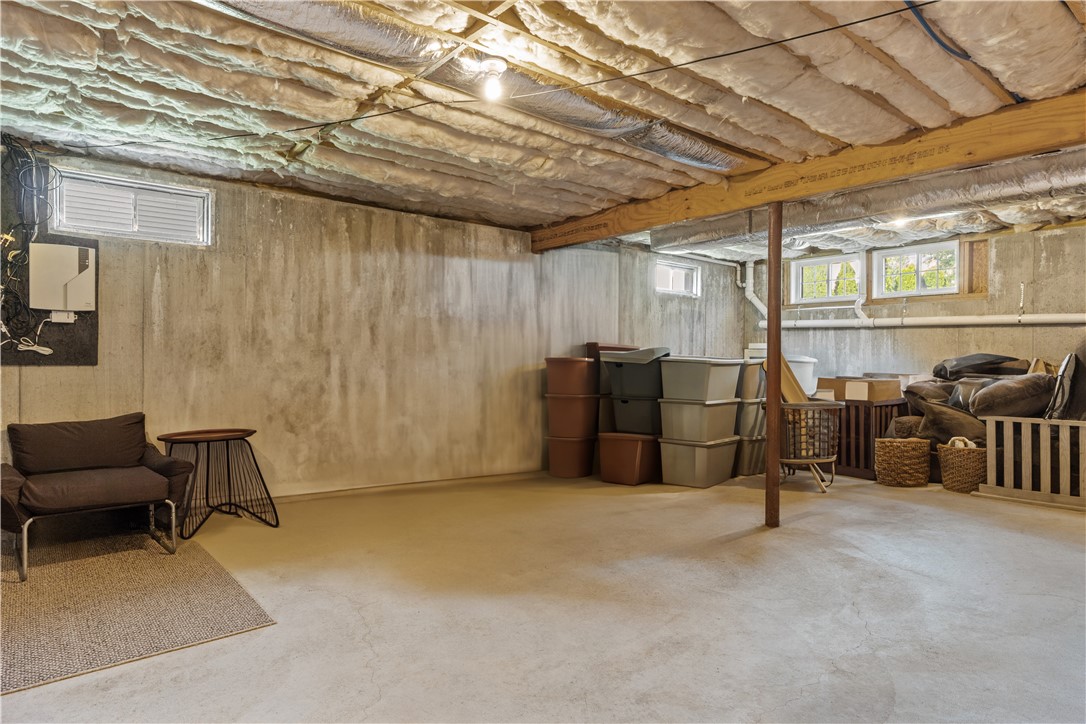 40 Potowomut Road Warwick, RI 02818 - Photo 43 of 47