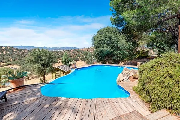 $1,650,000 | 39330 Highway 198, Coalinga, CA 93210