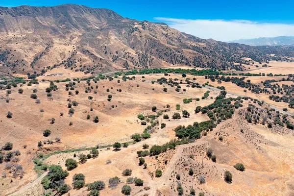 $1,400,000 | 39330 Highway 198, Coalinga, CA 93210