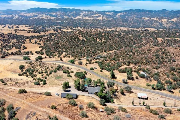 $1,400,000 | 39330 Highway 198, Coalinga, CA 93210