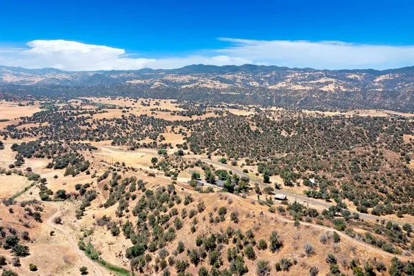 $1,400,000 | 39330 Highway 198, Coalinga, CA 93210