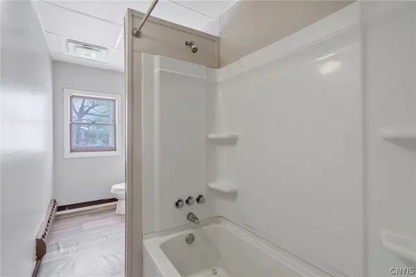 $1,500 | 103 East 7th Street, Unit 2, Oswego, NY 13126