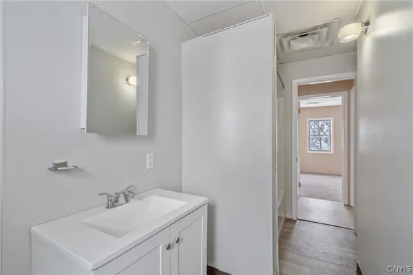 $1,500 | 103 East 7th Street, Unit 2, Oswego, NY 13126