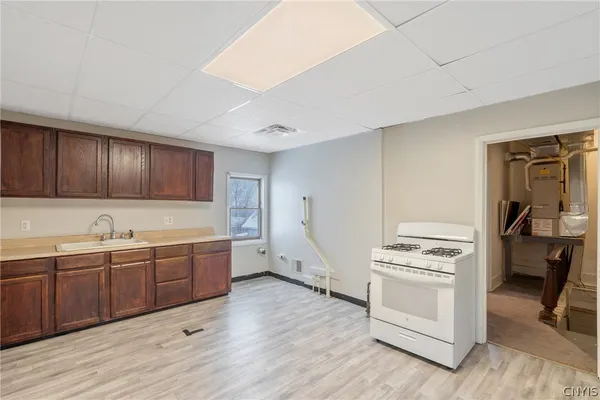 $1,500 | 103 East 7th Street, Unit 2, Oswego, NY 13126