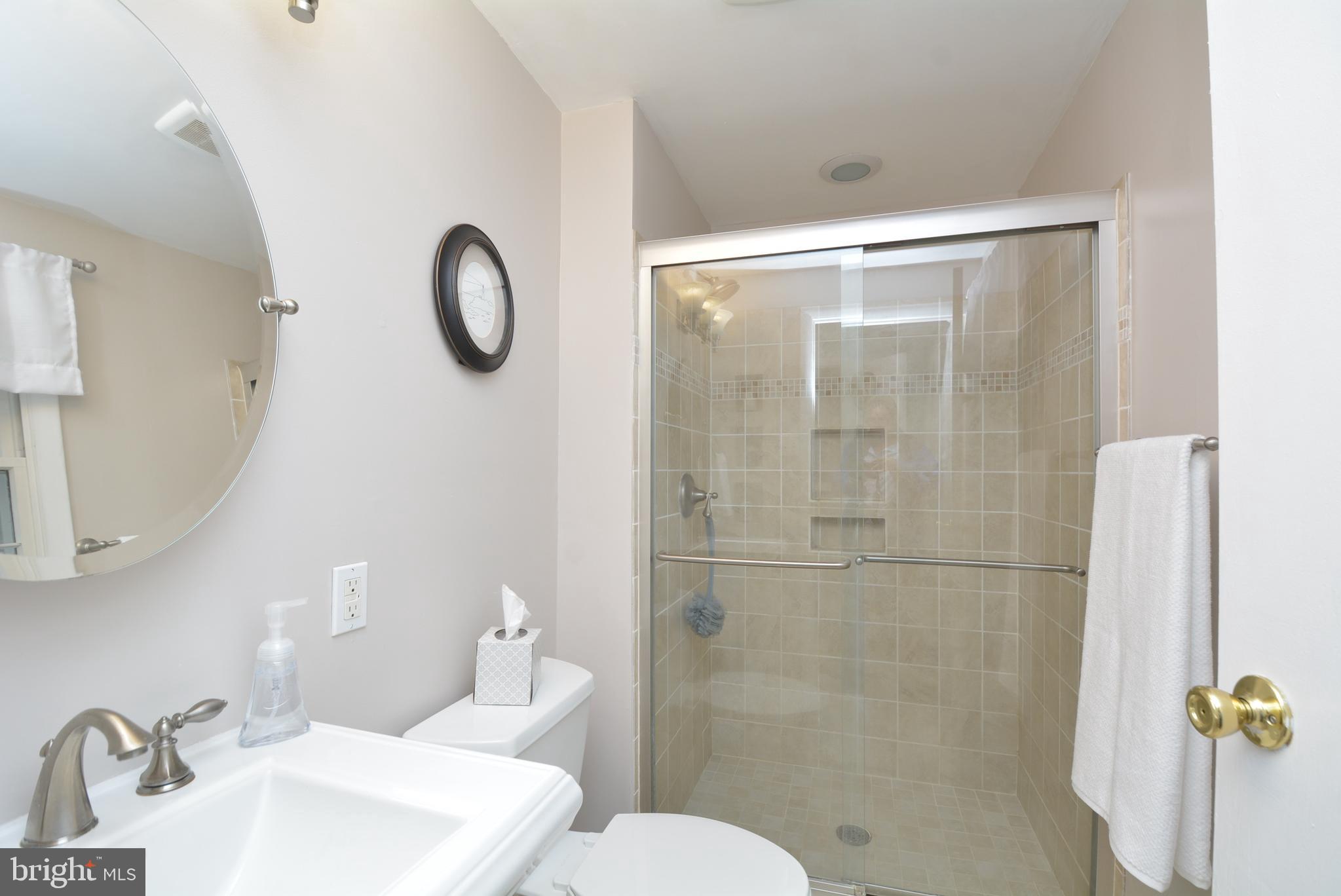 5167 Eliots Oak Road Columbia, MD 21044 - Photo 24 of 41 Master Bath