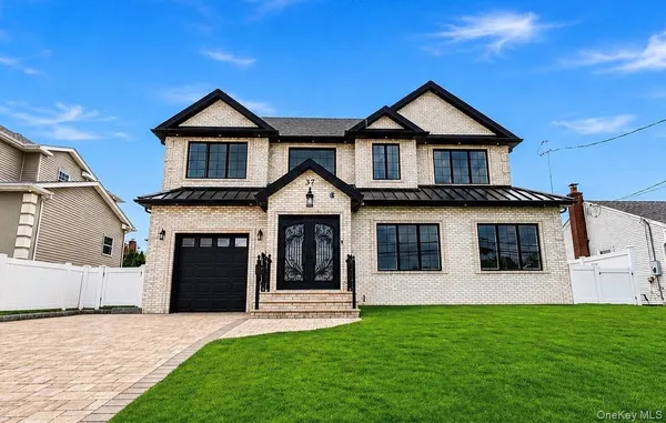 $2,398,000 | 37 Beverly Drive, Albertson, NY 11507