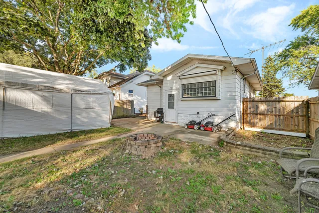 a view of a outdoor space