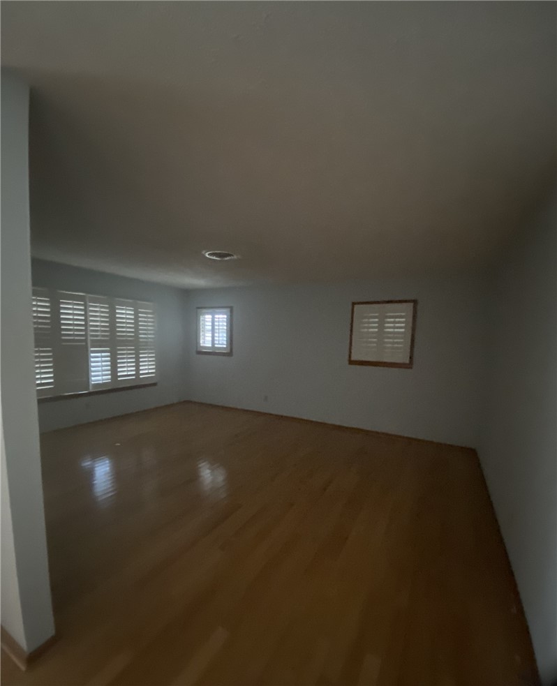 1119 Jefferson Street Alice, TX 78332 - Photo 5 of 23 an empty room with a empty space and window
