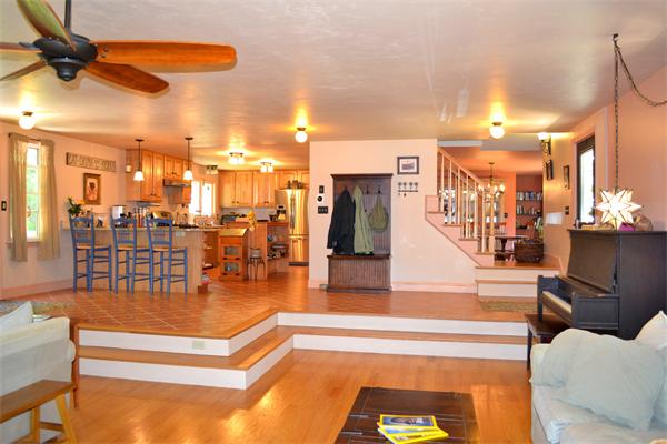 23 Tucker Road Hanover, MA 02339 - Photo 9 of 28 Gallery Image 9