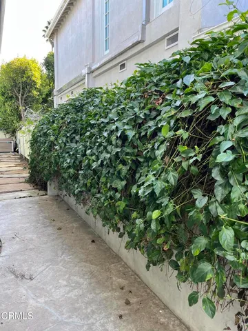 $1,999,000 | 2827 Pierpont Boulevard, Ventura, CA 93001