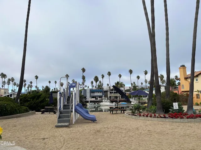 $1,999,000 | 2827 Pierpont Boulevard, Ventura, CA 93001