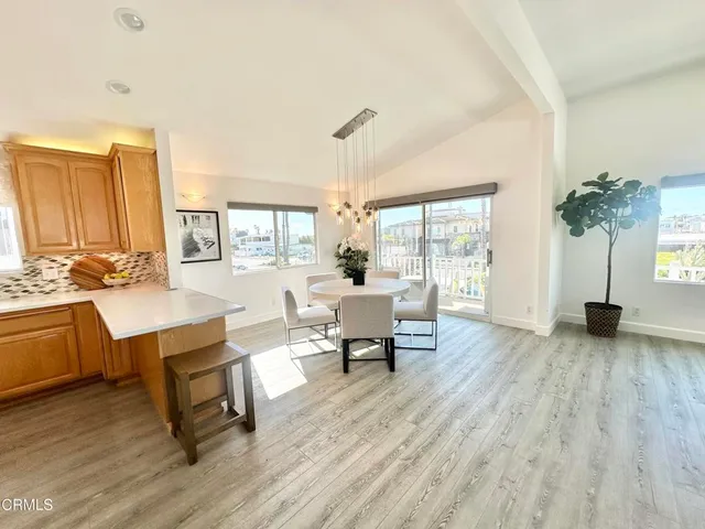 $1,999,000 | 2827 Pierpont Boulevard, Ventura, CA 93001