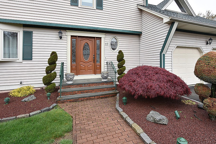 45 Alpine Estates Drive Cranston, RI 02921 - Photo 23 of 27