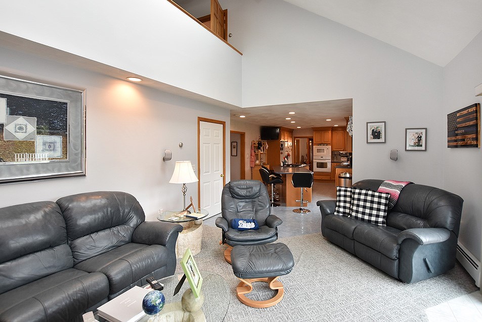 45 Alpine Estates Drive Cranston, RI 02921 - Photo 4 of 27