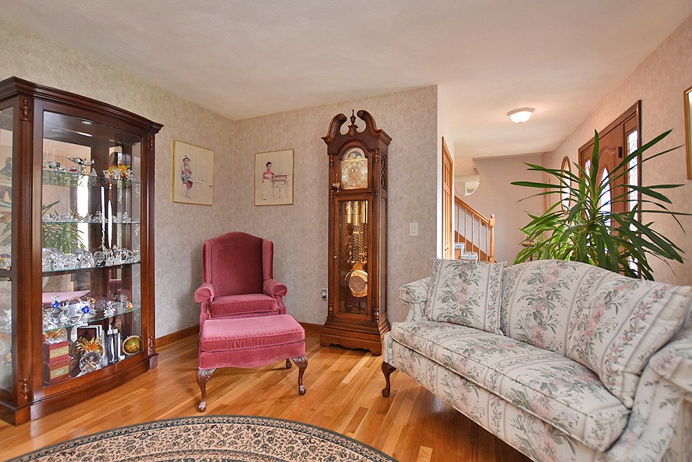 45 Alpine Estates Drive Cranston, RI 02921 - Photo 10 of 27