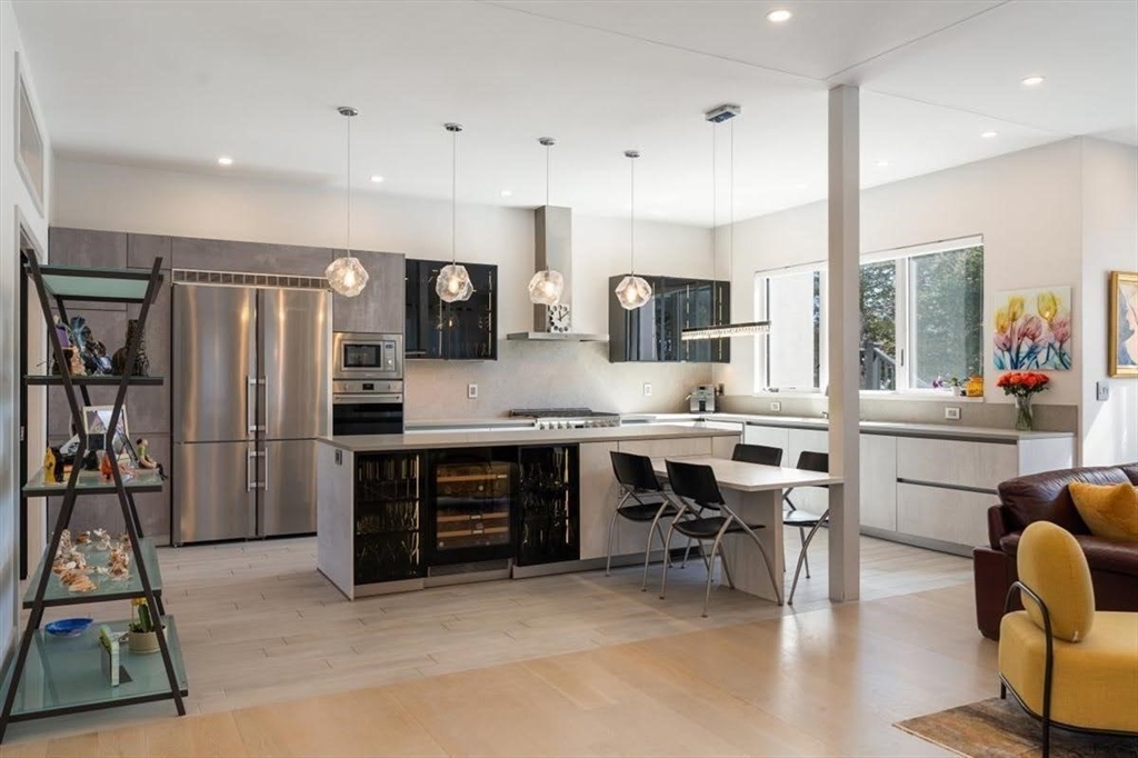 82 Sharpe Road Newton, MA 02459 - Photo 11 of 36