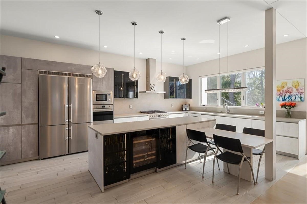 82 Sharpe Road Newton, MA 02459 - Photo 12 of 36