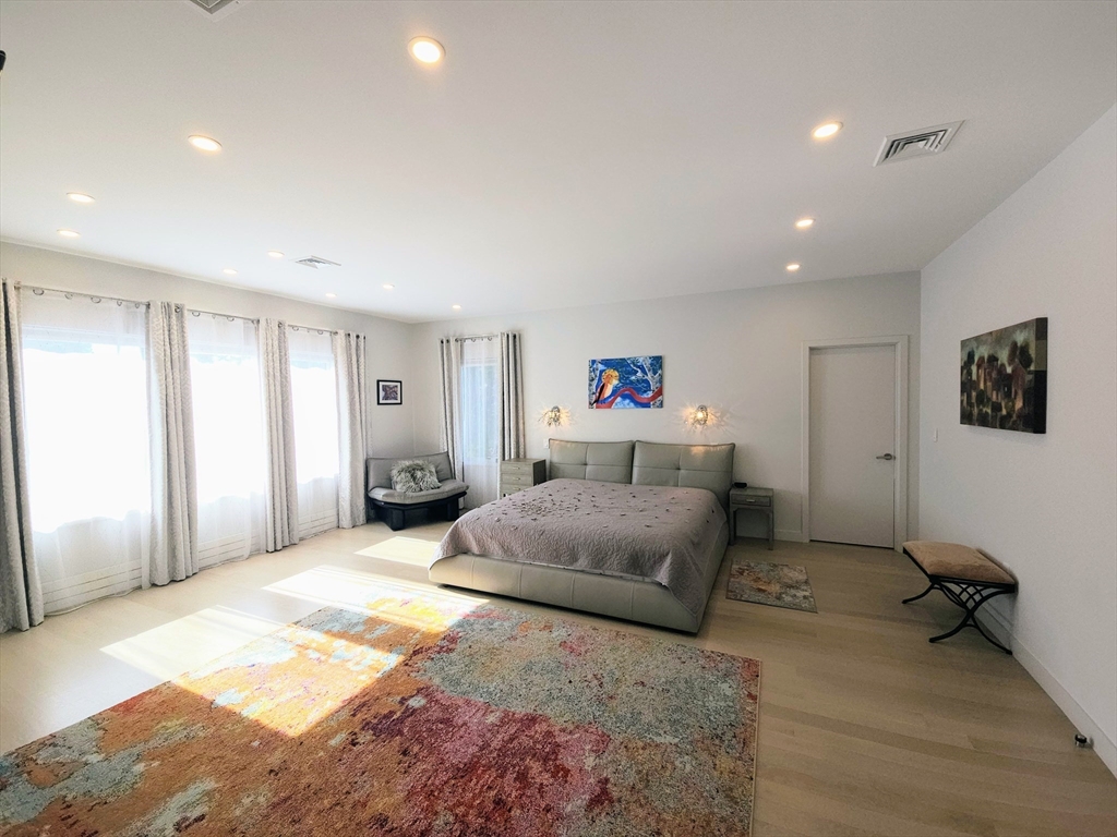 82 Sharpe Road Newton, MA 02459 - Photo 18 of 36