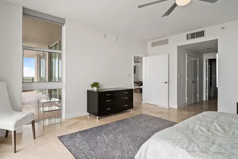$1,500,000 | 550 Okeechobee Boulevard, Unit 1401, West Palm Beach, FL 33401