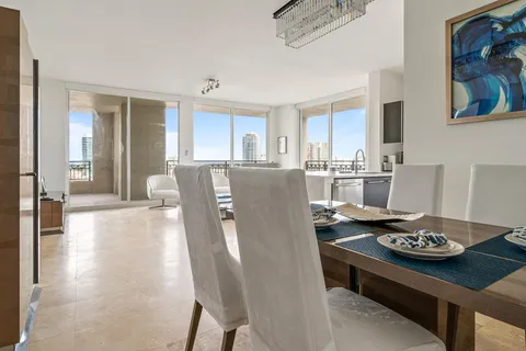 $1,500,000 | 550 Okeechobee Boulevard, Unit 1401, West Palm Beach, FL 33401