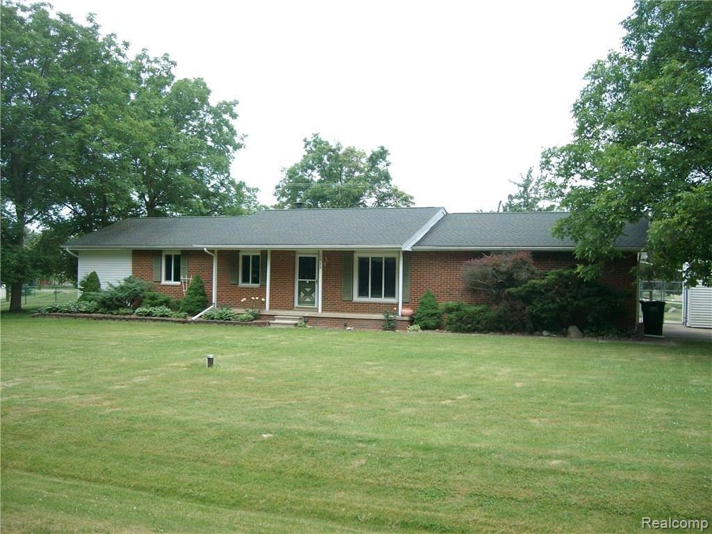 1029 Oakcrest Road Howell, MI 48843 - Photo 1 of 41 SANY2017.JPG