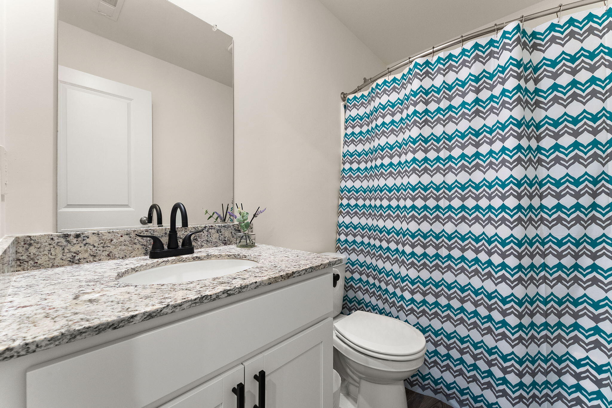 511 Upland Road Kingsford Heights, IN 46346 - Photo 18 of 28 2048x1365