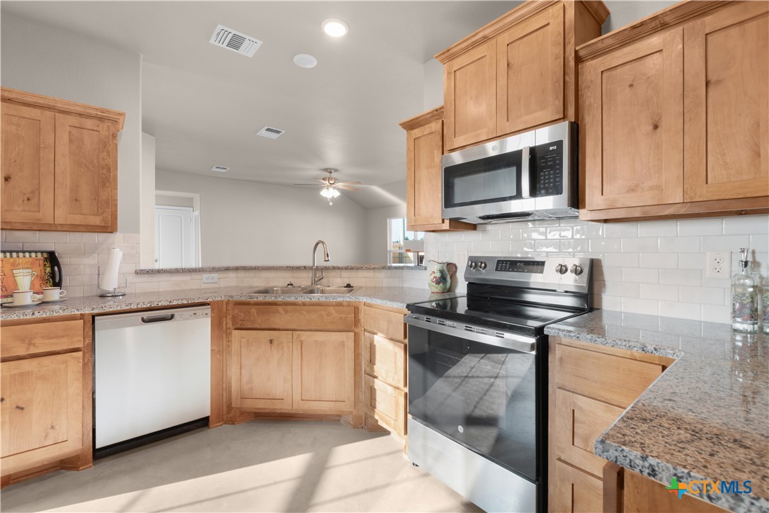 3303 Goblin Drive Killeen, TX 76549 - Photo 9 of 24