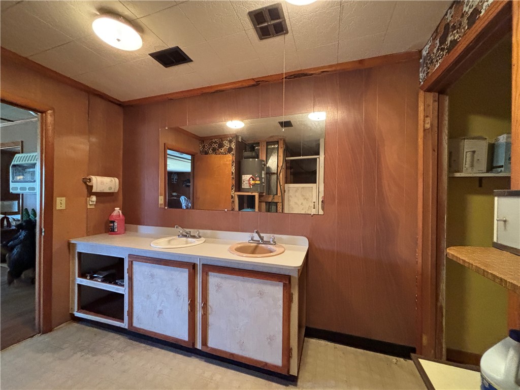 2 Johnson Road Kane, PA 16735 - Photo 23 of 32