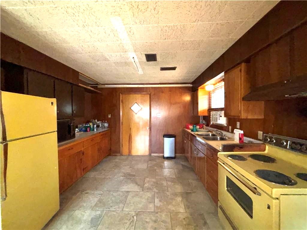 2 Johnson Road Kane, PA 16735 - Photo 6 of 32