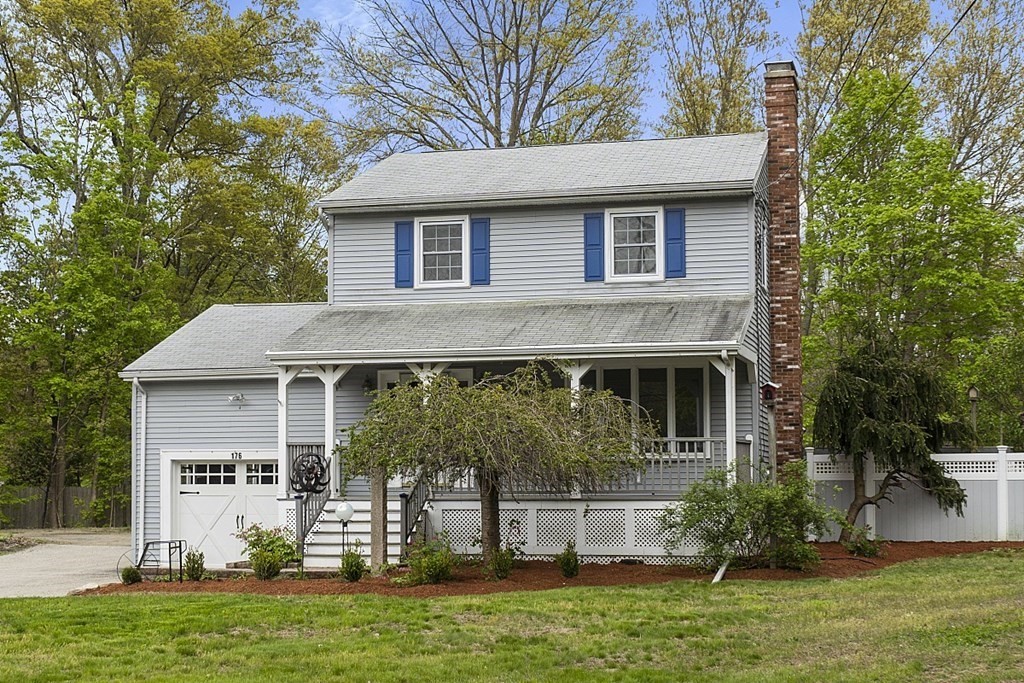 176 Southville Road Southborough, MA 01772 - Photo 1 of 39 a front view of a house with a yard