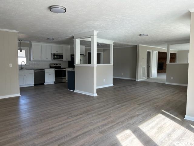 4142 Double Loop Mullins, SC 29574 - Photo 6 of 30 Gallery Image 6