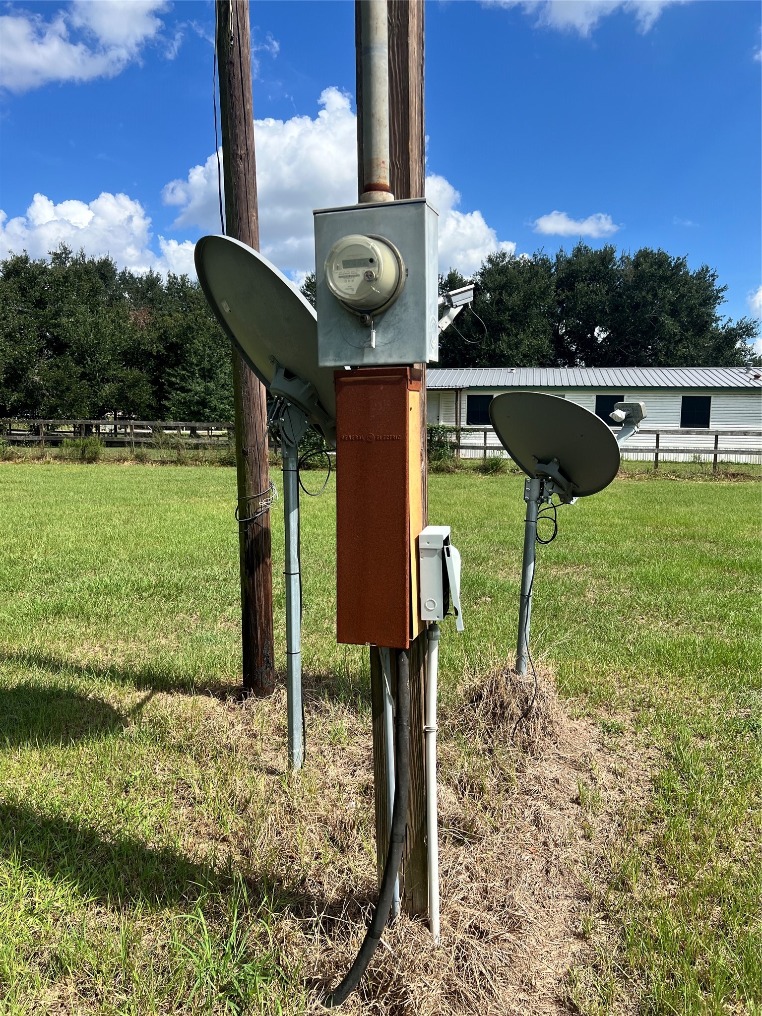 10234 Oberrender Road Needville, TX 77461 - Photo 4 of 14 Electric