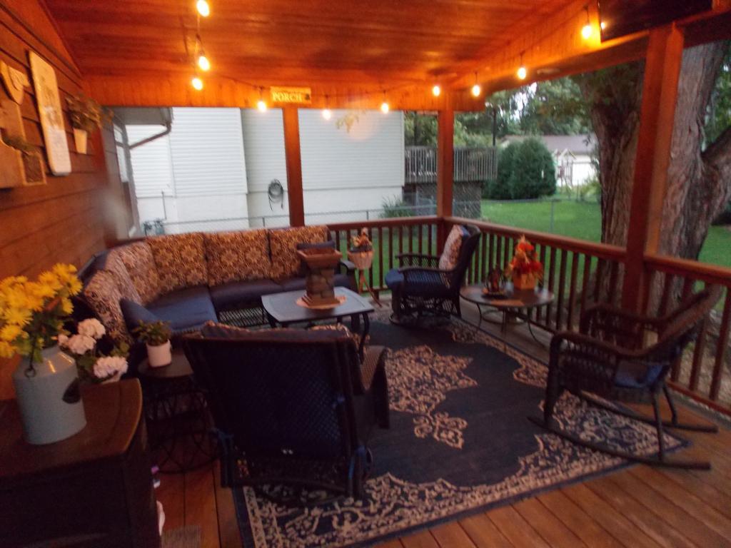 4928 23rd Avenue Northwest Rochester, MN 55901 - Photo 4 of 22