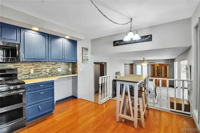 $319,900 | 383 South Creek Drive, Cheektowaga, NY 14043